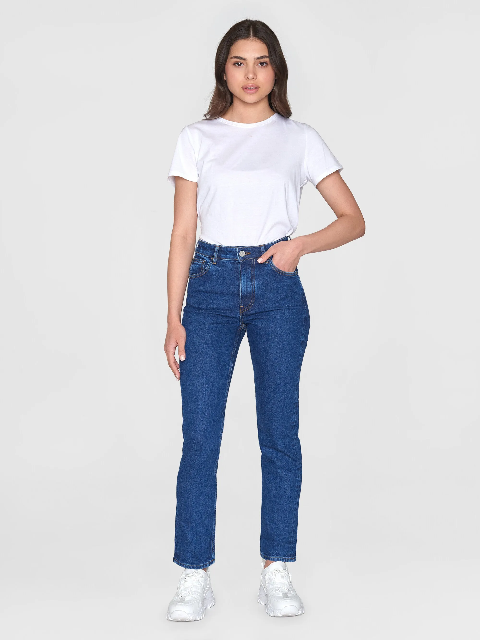 IRIS Mom mid-rise medium blue 5-pocket cropped jeans - Medium Blue