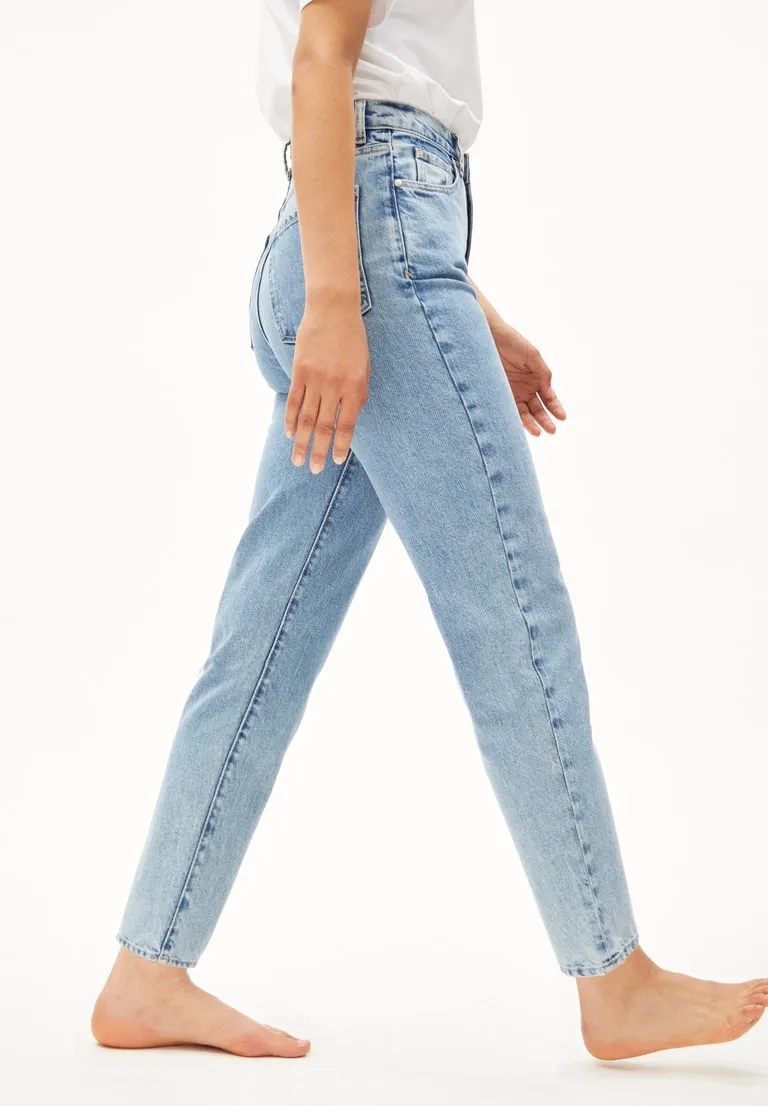 Jeans MAIRAA Mom fresh blue | ARMEDANGELS