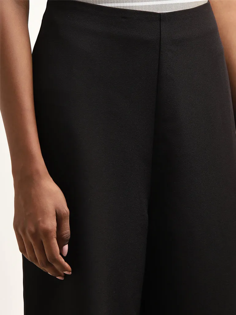 Wardrobe Black Solid High-Rise Trousers