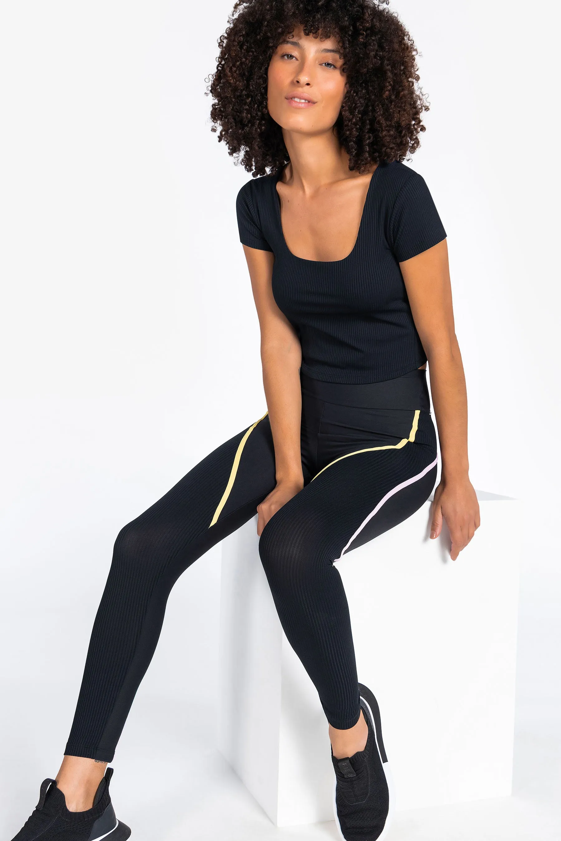 Wave Contour Legging